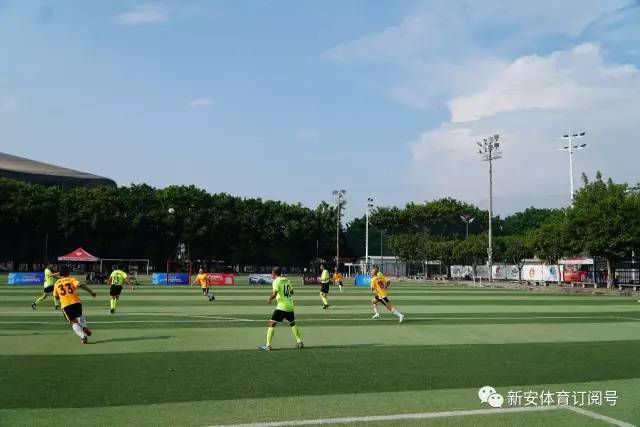 29场17球6助攻！国米中锋劳塔罗领取意甲联赛赛季最佳前锋奖杯